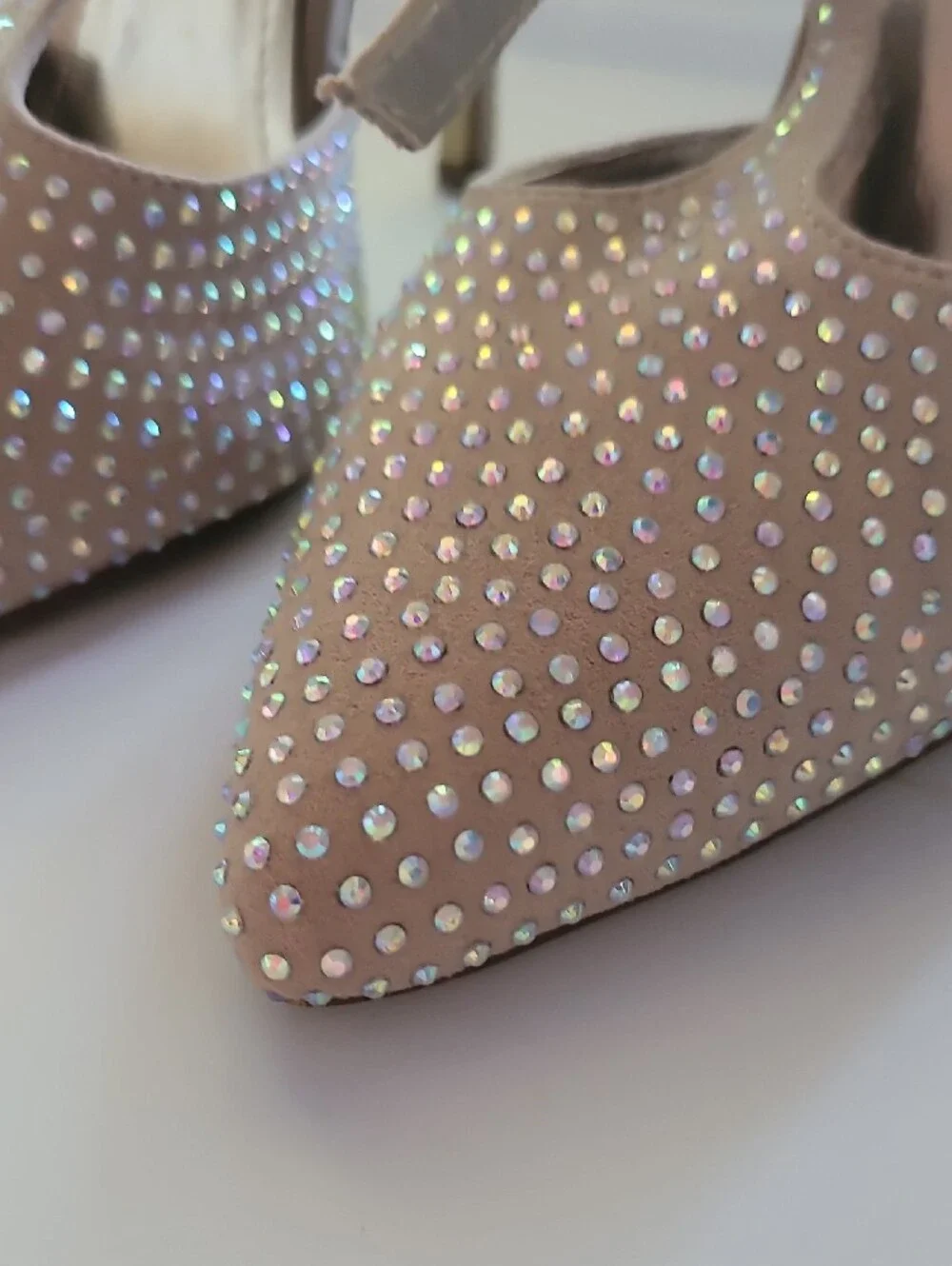 Crystal-Embellished Pointed T-Strap Heels in Nude Size 8.5 Eu39 New